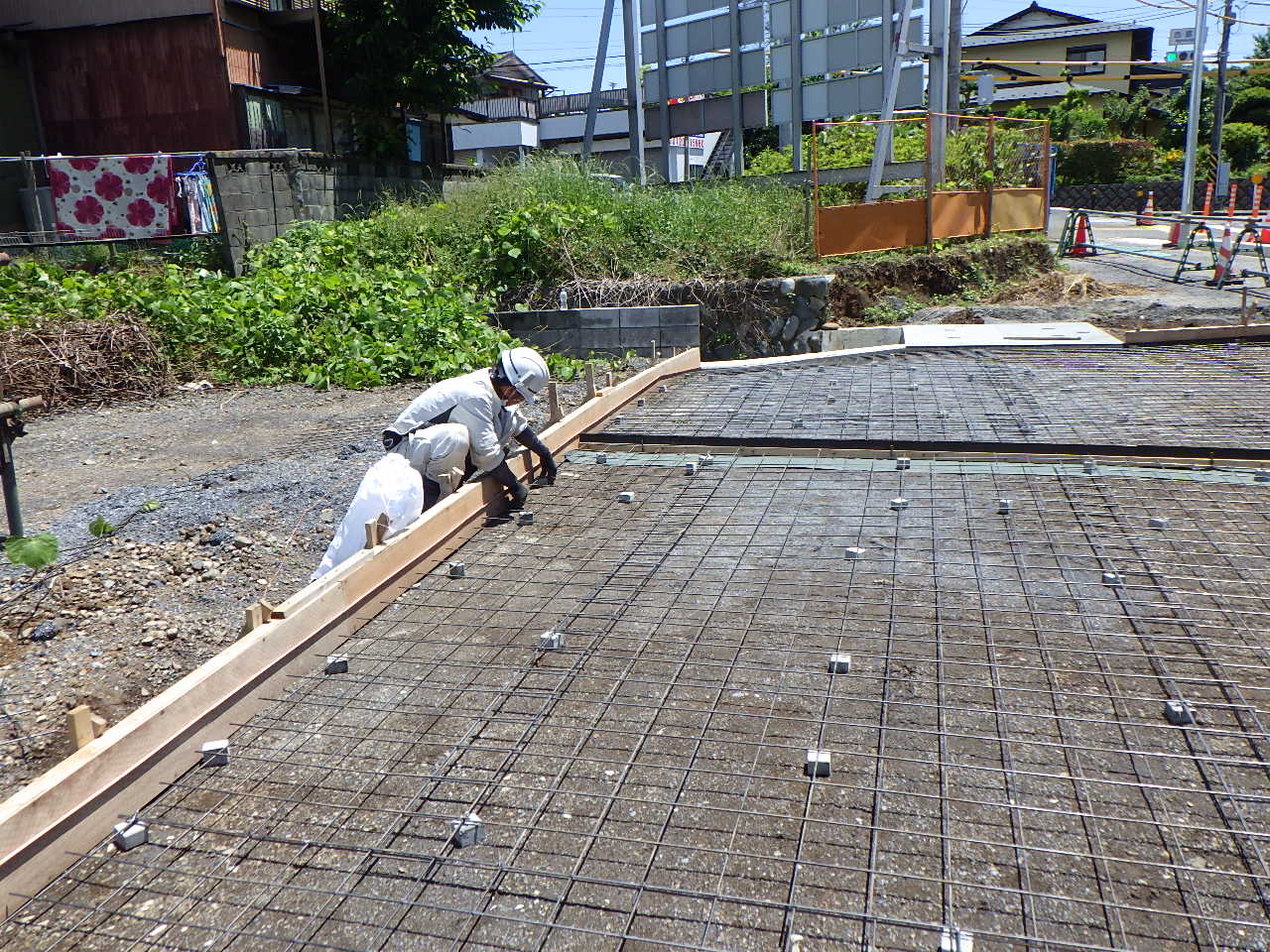 シールコンクリート打設準備・街渠据付 | 株式会社坂本組